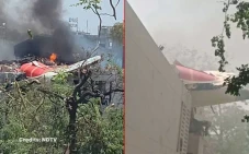 Semua Penumpang dan...