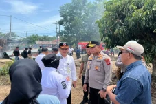 Kerusuhan Pecah di Siak,...