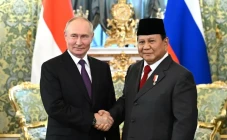 Prabowo Pilih Temui...