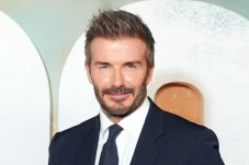 David Beckham Sandang...