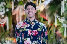 Al Ghazali Tulis Pesan...