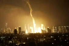 Mengapa Iran dan Israel...