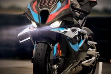 Dibantu BMW, Norton...