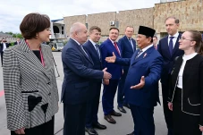 Hari Ini Prabowo Bertemu...