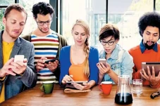 Survei YouGov: Gen Z...