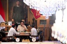 Seskab Teddy Ungkap...