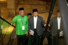 Kejutan! Menag Naikkan...