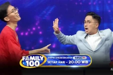 Family 100: Game Show...