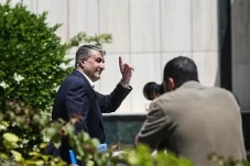 Iran Lanjutkan Program...