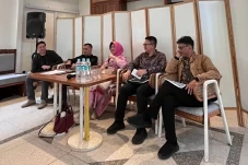 Hasil Survei: Mayoritas...