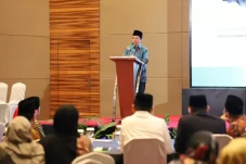 Menag Ajak Amil Zakat...