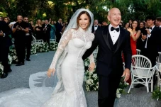 Jeff Bezos-Lauren Sanchez...