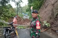 Akses Jalan Raya Malang...