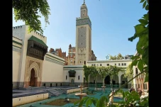 Mengenal 7 Masjid Terindah...