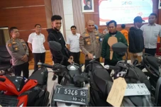 37 Kali Beraksi Curi...