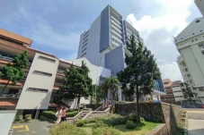 6 Universitas Terbaik...