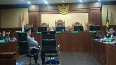 Tom Lembong: Sampai...