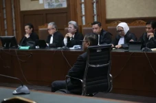 Jaksa KPK Juga Tuntut...