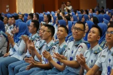 Apa Gelar dan Jabatan...
