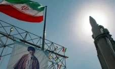 Rudal Iran Dicegat,...
