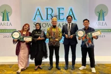 Komitmen Terapkan ESG,...