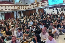 Audisi Indonesian Idol...