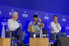 Sandiaga Uno Kembangkan...