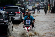 Cara Mengatasinya Mobil...