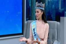 Opal Suchata Berbagi...