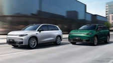 Leapmotor Mobil Listrik...