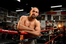 Keith Thurman Tantang...