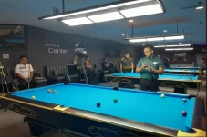 16 Pebiliar Tuan Rumah...