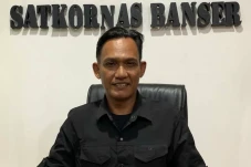 Densus 99 Banser Desak...
