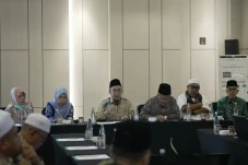 Tingkatkan Pendidikan...