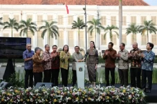 Gubernur Jakarta Canangkan...