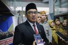 Kurangi Kemacetan, Jam...