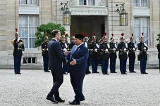 Pesan Menyentuh Macron...