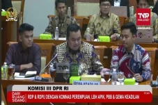 Dua Mahasiswa Wakili...