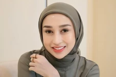 Reza Gladys Pertanyakan...