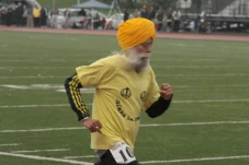 Siapa Fauja Singh? Pelari...