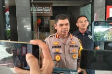 Tersangka Perdagangan...