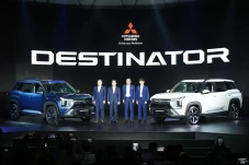 Mitsubishi Destinator...