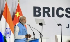 BRICS Diserang Tarif...