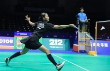 Putri KW ke Perempat...