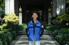Cerita Raka, Wisudawan...