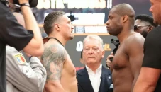 Daniel Dubois Lebih...