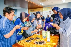 Ajarkan Pelaku UMKM...