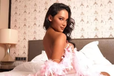 Erika Carlina Minta...