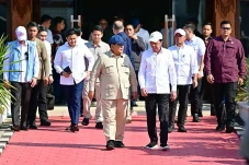 Momen Jokowi Antar Prabowo...