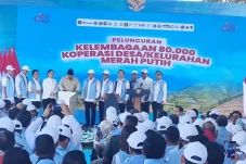 Singgung Mazhab Serakahnomics,...